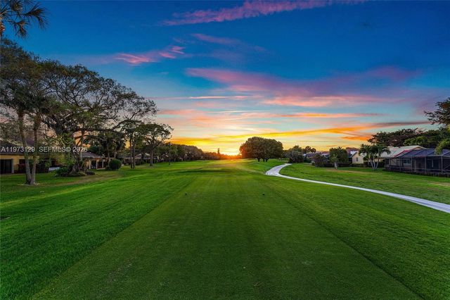 2007 Deer Creek Woodlands Way, Deerfield Beach, FL 33442