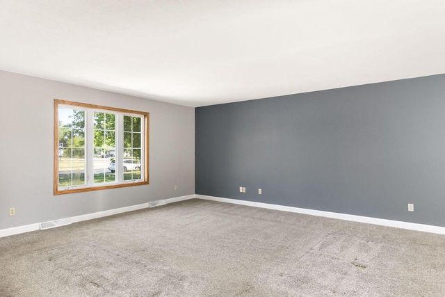 2901 Autumn LANE, East Troy, WI 53120