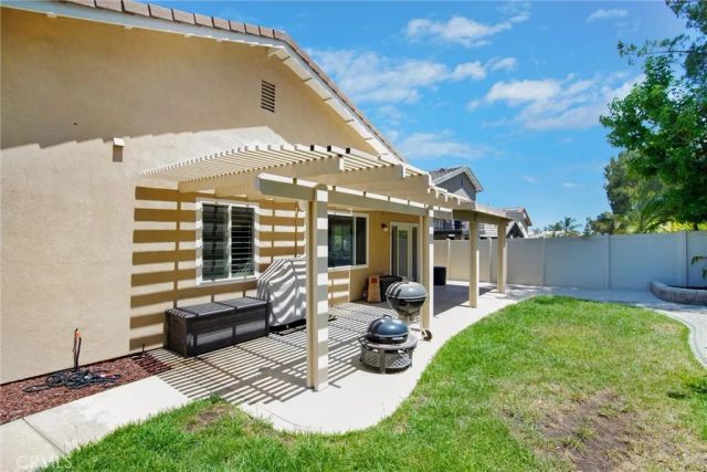 1464 Pinewood Drive, Corona, CA 92881