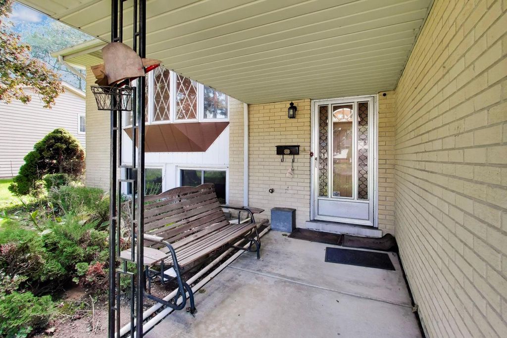 1509 E Thayer Street, Mount Prospect, IL 60056 — photo 4