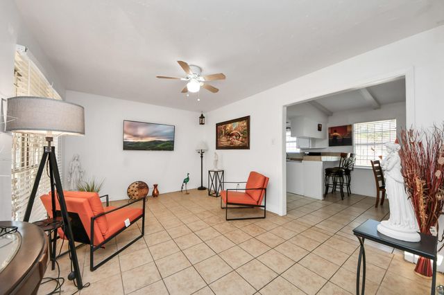 6319 Guadalupe Street, Houston, TX 77016