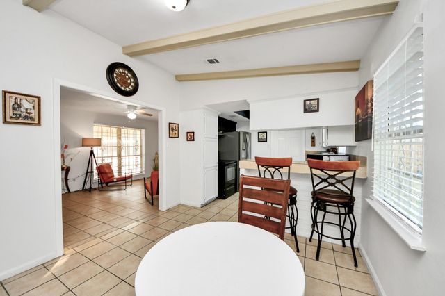 6319 Guadalupe Street, Houston, TX 77016