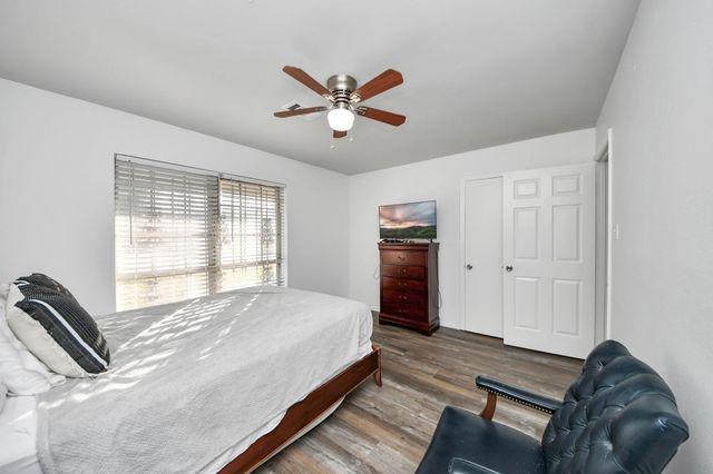 6319 Guadalupe Street, Houston, TX 77016