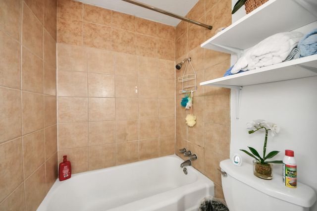 6319 Guadalupe Street, Houston, TX 77016