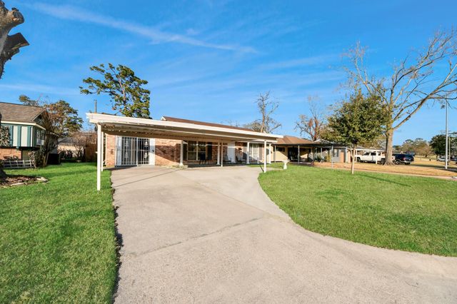 6319 Guadalupe Street, Houston, TX 77016