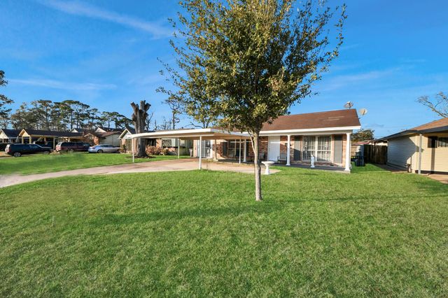 6319 Guadalupe Street, Houston, TX 77016