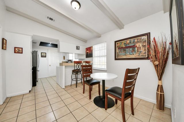 6319 Guadalupe Street, Houston, TX 77016