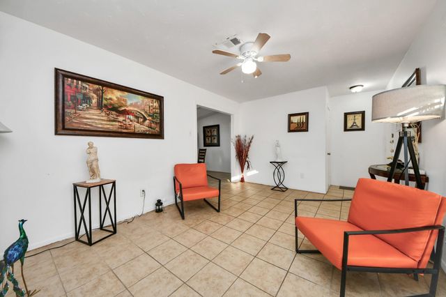 6319 Guadalupe Street, Houston, TX 77016