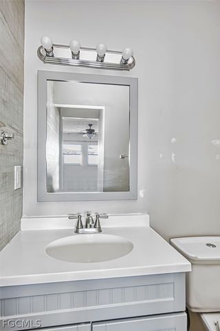 42 Temple CT, Lehigh Acres, FL 33936