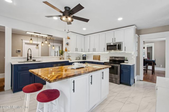 2541 GRAND Street, Jacksonville, FL 32208