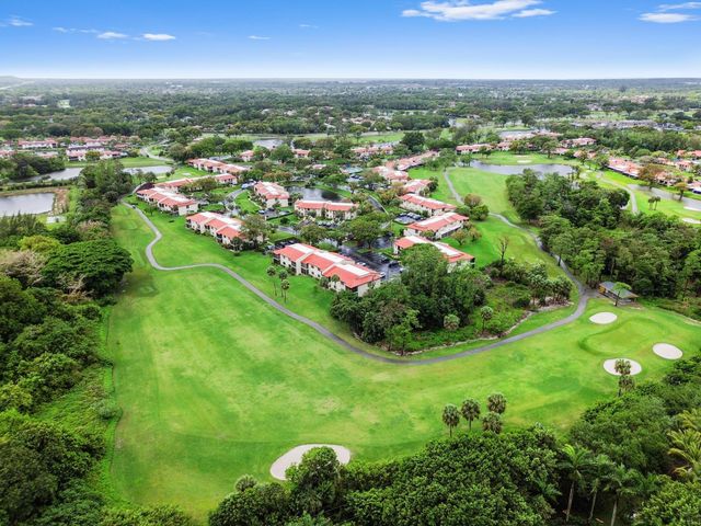21215 Lago Circle C, Boca Raton, FL 33433