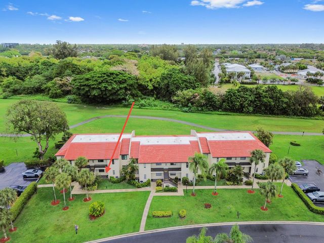 21215 Lago Circle C, Boca Raton, FL 33433