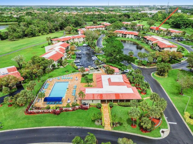 21215 Lago Circle C, Boca Raton, FL 33433