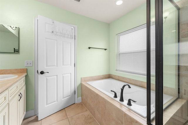 12215 NW 162ND DRIVE, Alachua, FL 32615