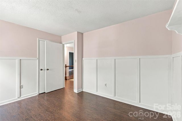320 Sunnywood Lane, Charlotte, NC 28270