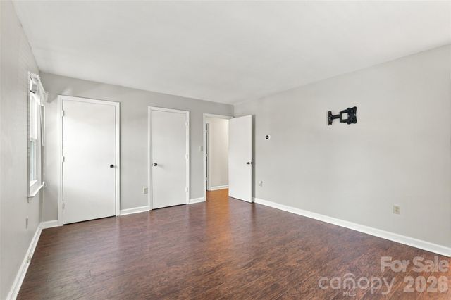 320 Sunnywood Lane, Charlotte, NC 28270
