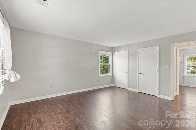 320 Sunnywood Lane, Charlotte, NC 28270