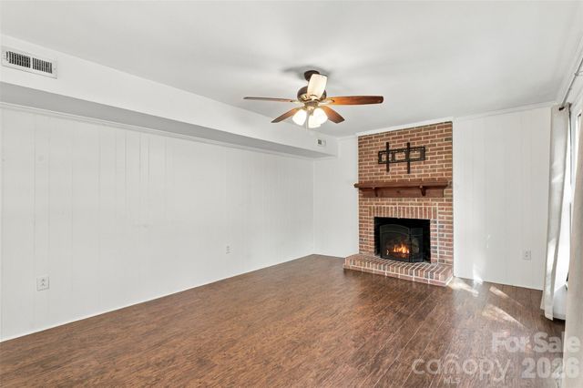 320 Sunnywood Lane, Charlotte, NC 28270