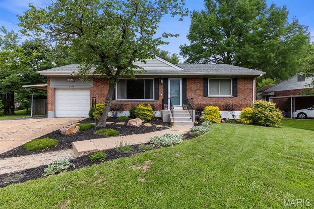9509 Arban Drive, Crestwood, MO 63126