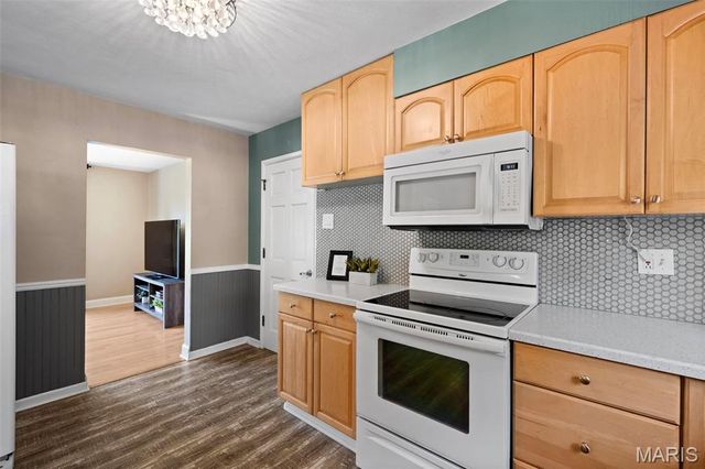 9509 Arban Drive, Crestwood, MO 63126