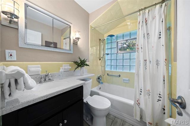 9509 Arban Drive, Crestwood, MO 63126