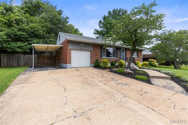 9509 Arban Drive, Crestwood, MO 63126