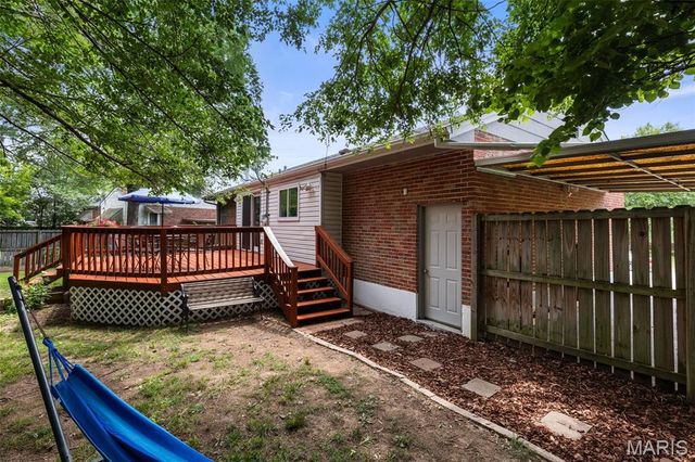 9509 Arban Drive, Crestwood, MO 63126
