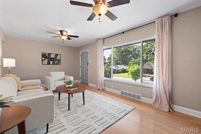 9509 Arban Drive, Crestwood, MO 63126