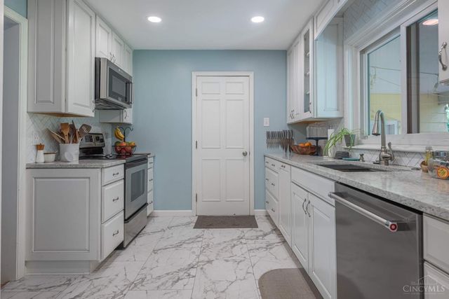3300 Hampton Place, Middletown, OH 45042