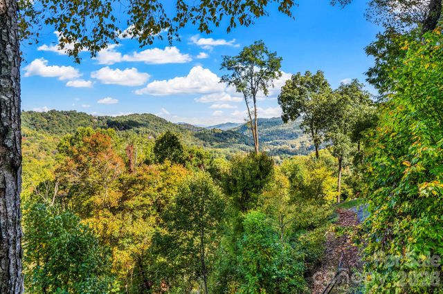 160 Bridle Drive, Maggie Valley, NC 28751