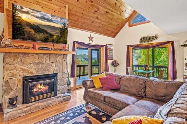 160 Bridle Drive, Maggie Valley, NC 28751