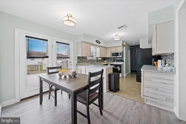 40 E SHADY DR, Newark, DE 19713