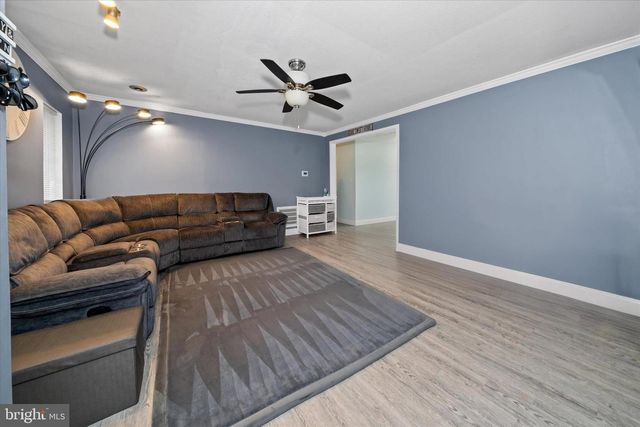 40 E SHADY DR, Newark, DE 19713