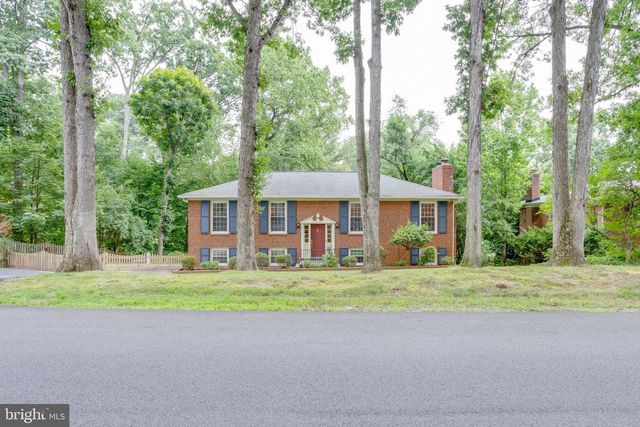 5817 DAWES AVE, Alexandria, VA 22311