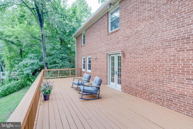 5817 DAWES AVE, Alexandria, VA 22311