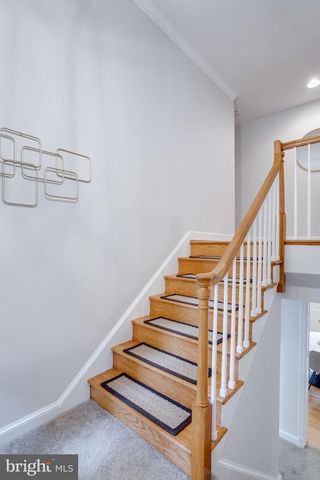 5817 DAWES AVE, Alexandria, VA 22311