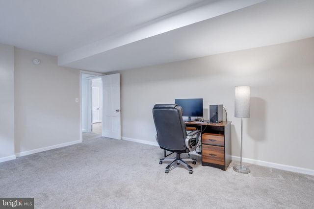 5817 DAWES AVE, Alexandria, VA 22311