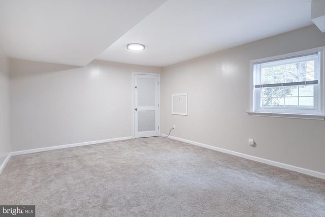 5817 DAWES AVE, Alexandria, VA 22311