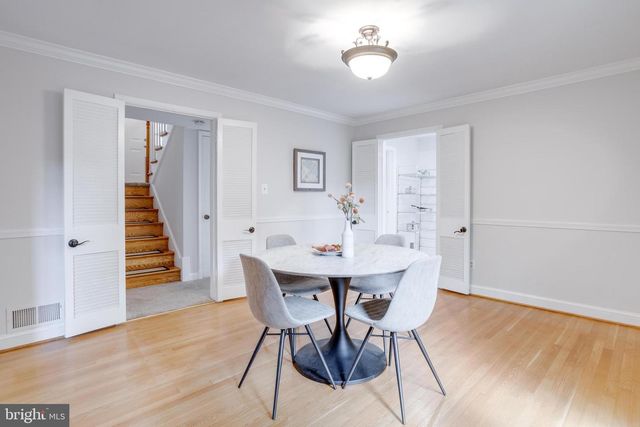 5817 DAWES AVE, Alexandria, VA 22311