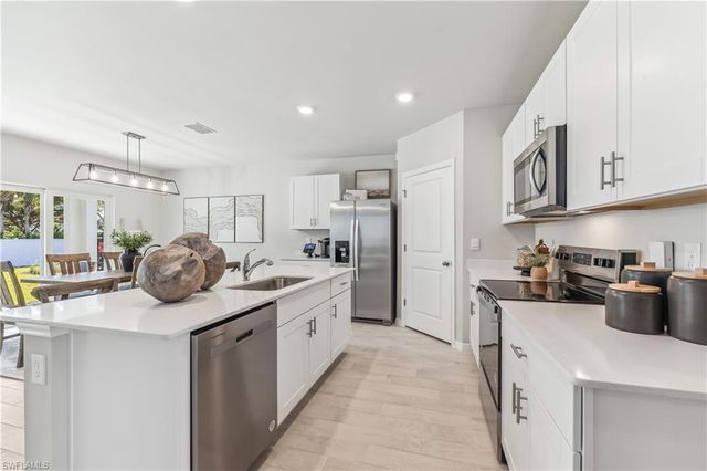 2979 NOVELIST CT, Fort Myers, FL 33905