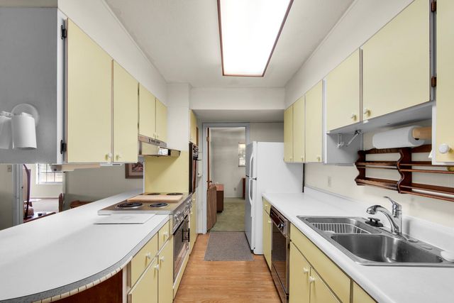 1202 NE Beachview Drive, Fort Walton Beach, FL 32547