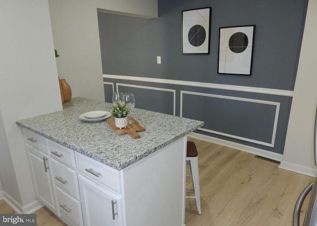 242 RIVERVIEW AVE, Dundalk, MD 21222