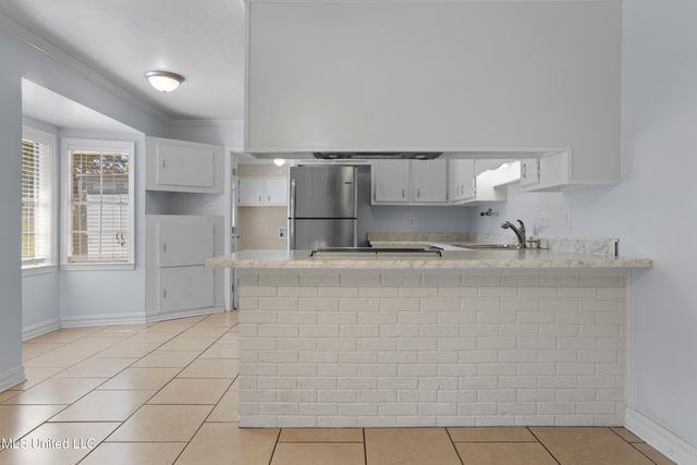 309 Jamaica Drive, Ocean Springs, MS 39564