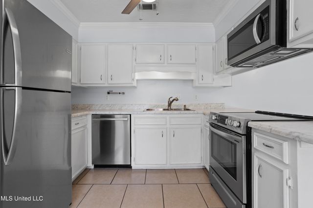 309 Jamaica Drive, Ocean Springs, MS 39564