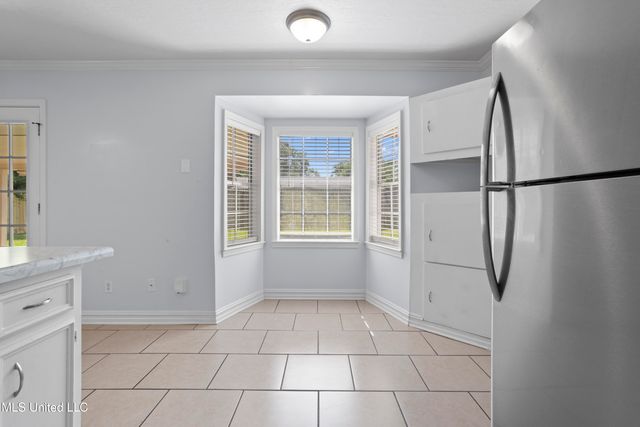309 Jamaica Drive, Ocean Springs, MS 39564