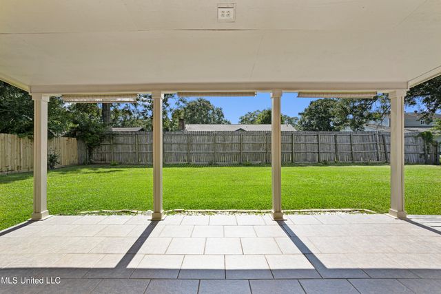 309 Jamaica Drive, Ocean Springs, MS 39564