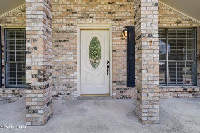 309 Jamaica Drive, Ocean Springs, MS 39564