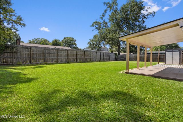 309 Jamaica Drive, Ocean Springs, MS 39564