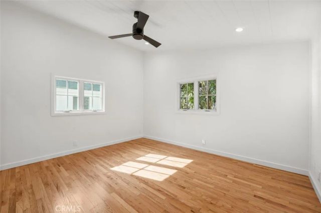 2549 N Beachwood Drive, Los Angeles, CA 90068