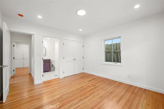 2549 N Beachwood Drive, Los Angeles, CA 90068